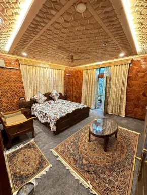 Kashmir Aikyam House